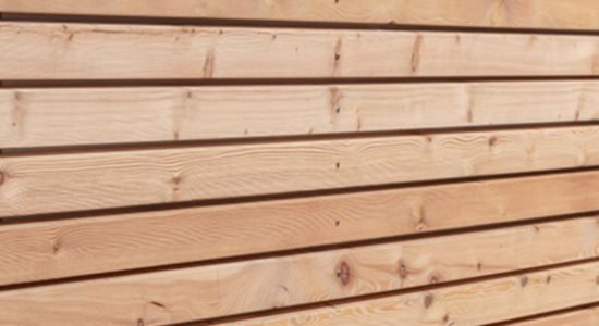 Heimische Echthölzer Beispiele für individuelle Holzfassaden-Projekte in Köln